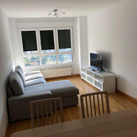 Piso Vacacional En Aviles Appartement Buitenkant foto