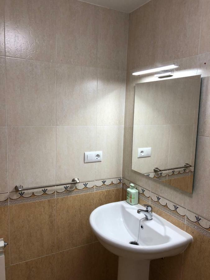Piso Vacacional En Aviles Appartement Buitenkant foto